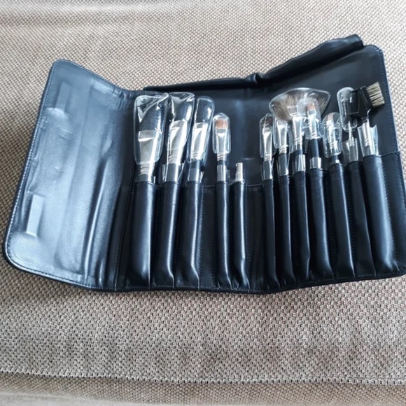 Other - Professional Makeup Brush Set